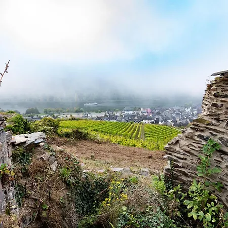 Burg Coraidelstein クロッテン