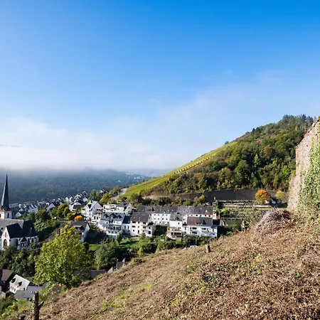 別荘 Burg Coraidelstein クロッテン